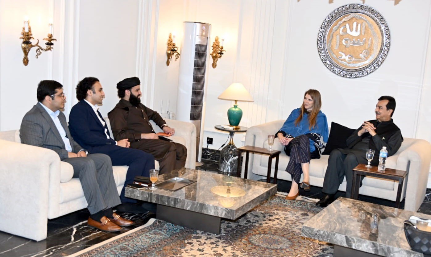 Chairman Senate, Syed Yousaf Raza Gilani in a meeting with Pir Hassan Haseeb, Eidgah Sharif along with Mr. Bilal Bin Saqib, Chief Executive and Chairman of the Pakistan Crypto Council, at Eidgah Sharif, Rawalpindi.