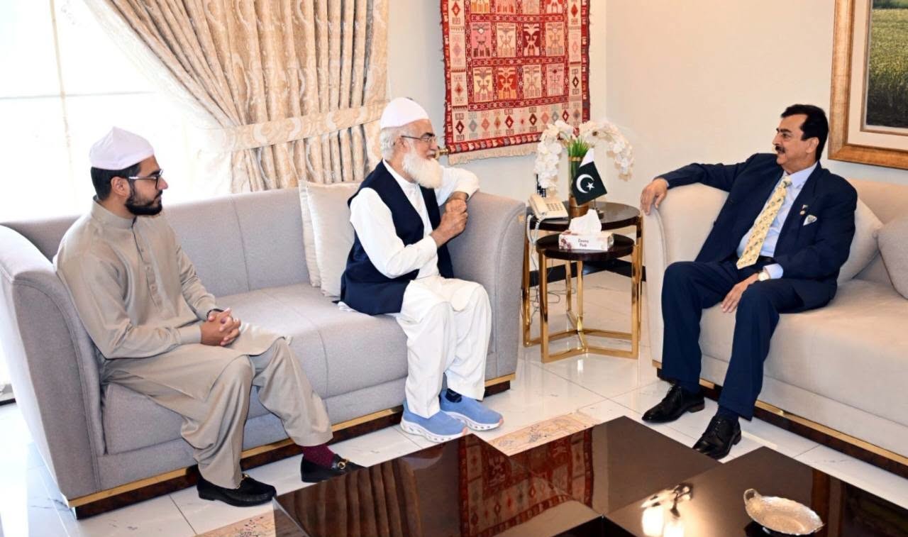 Former Federal Minister and Chancellor Al-Karam University Bhera Pir Muhammad Amin-ul Hasnaat Shah and his son Naeem Ud Din Shah called on the Chairman Senate, Syed Yousaf Raza Gilani at his residence in Ministers Enclave, Islamabad